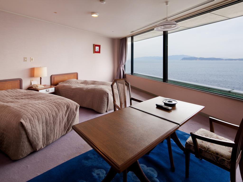 Hotel Wakayama Kada Onsen Kada Kaigetsu Habitación foto
