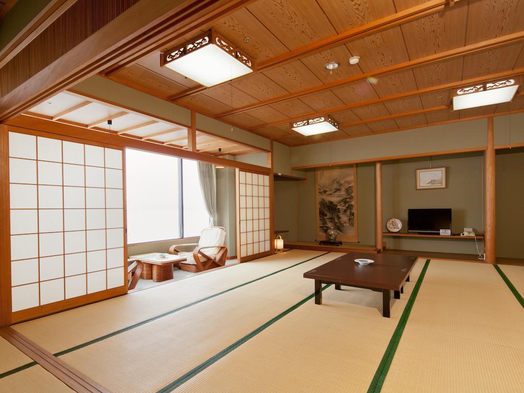 Hotel Wakayama Kada Onsen Kada Kaigetsu Habitación foto