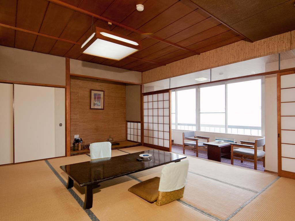 Hotel Wakayama Kada Onsen Kada Kaigetsu Habitación foto