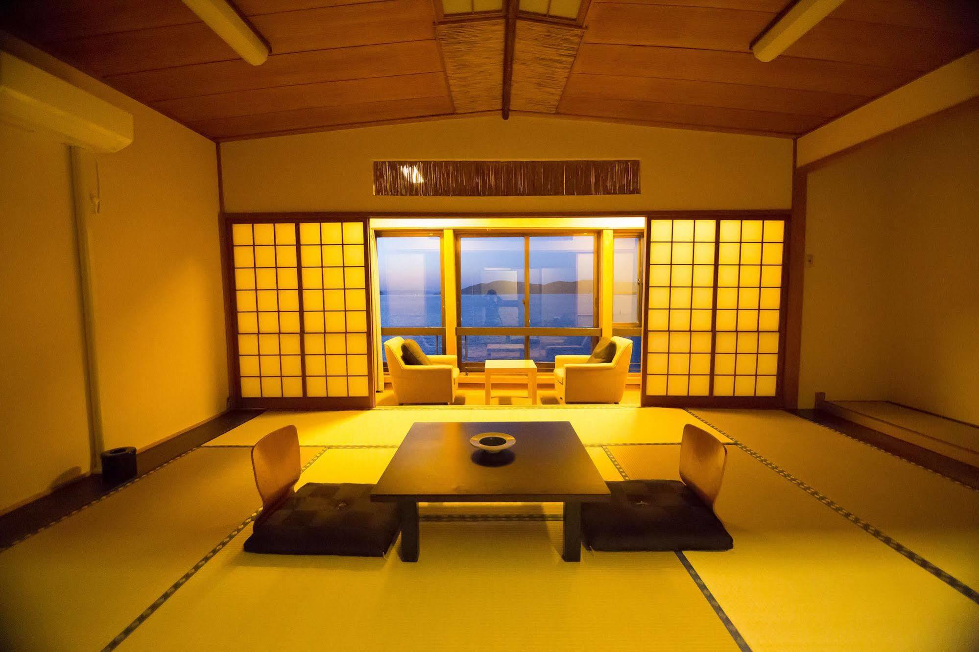 Hotel Wakayama Kada Onsen Kada Kaigetsu Exterior foto