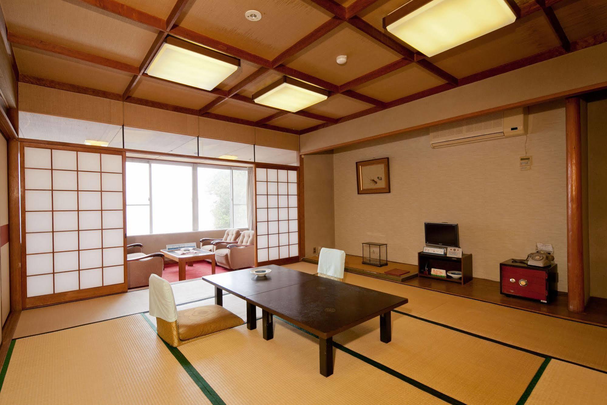 Hotel Wakayama Kada Onsen Kada Kaigetsu Exterior foto